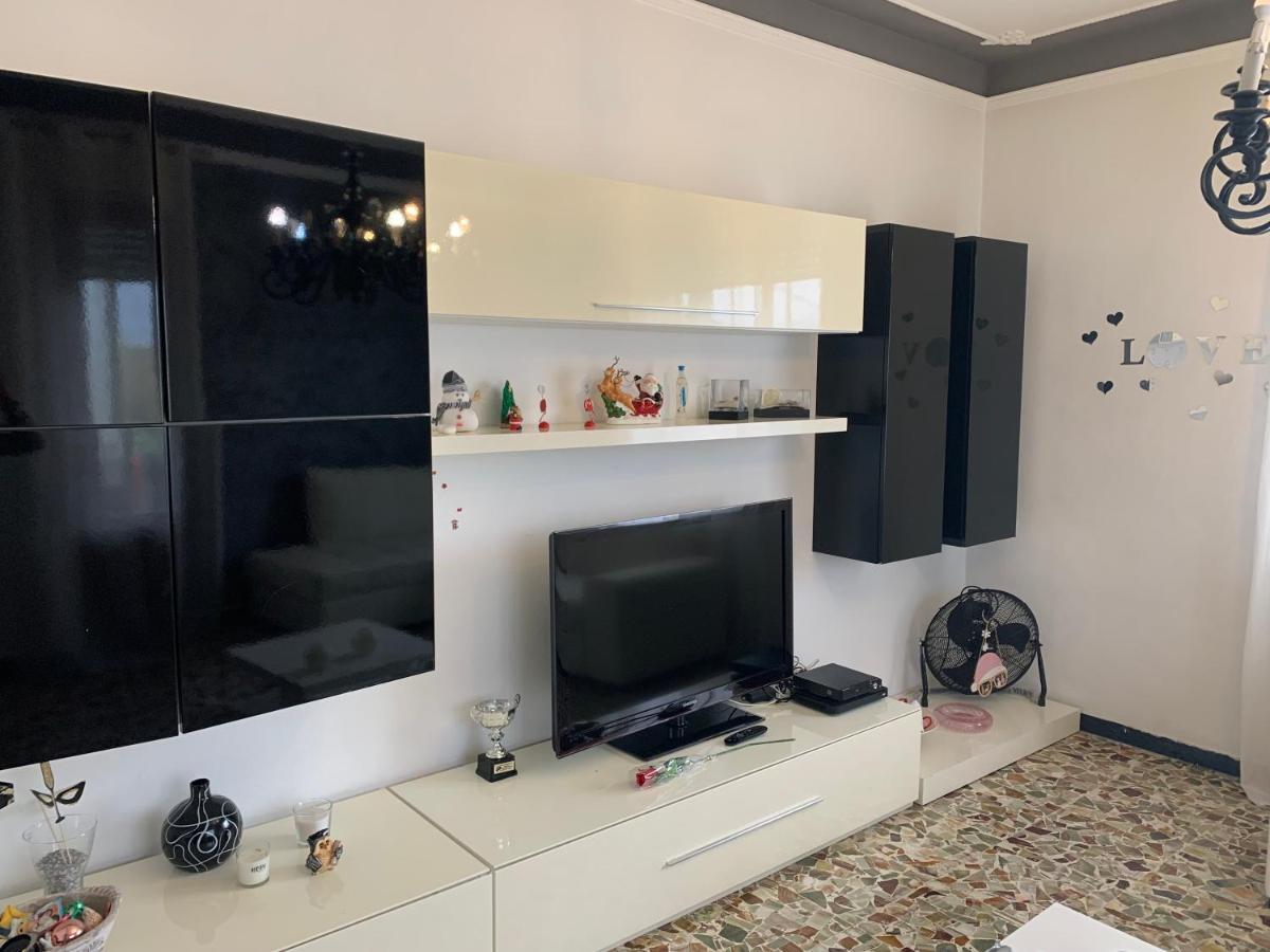 La Casa Di Vale Lägenhet Marina di Massa Exteriör bild